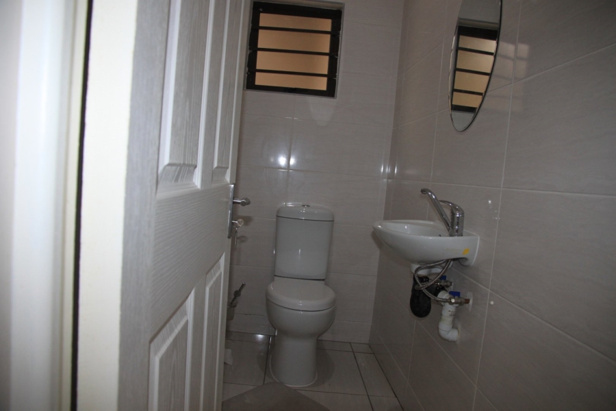 Bedroom Property for Sale in Sunnyridge Eastern Cape